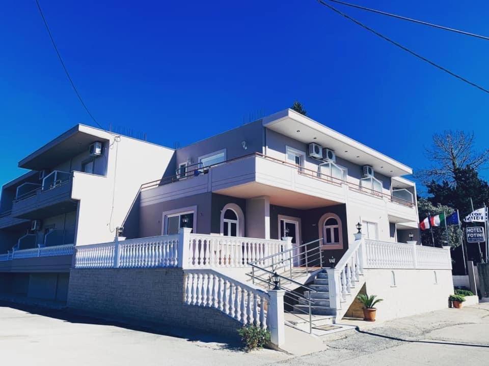 Hotel Fotini Mítikasz Kültér fotó